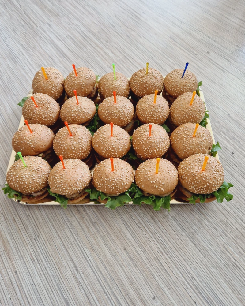 Mini burgeriukai su vištiena