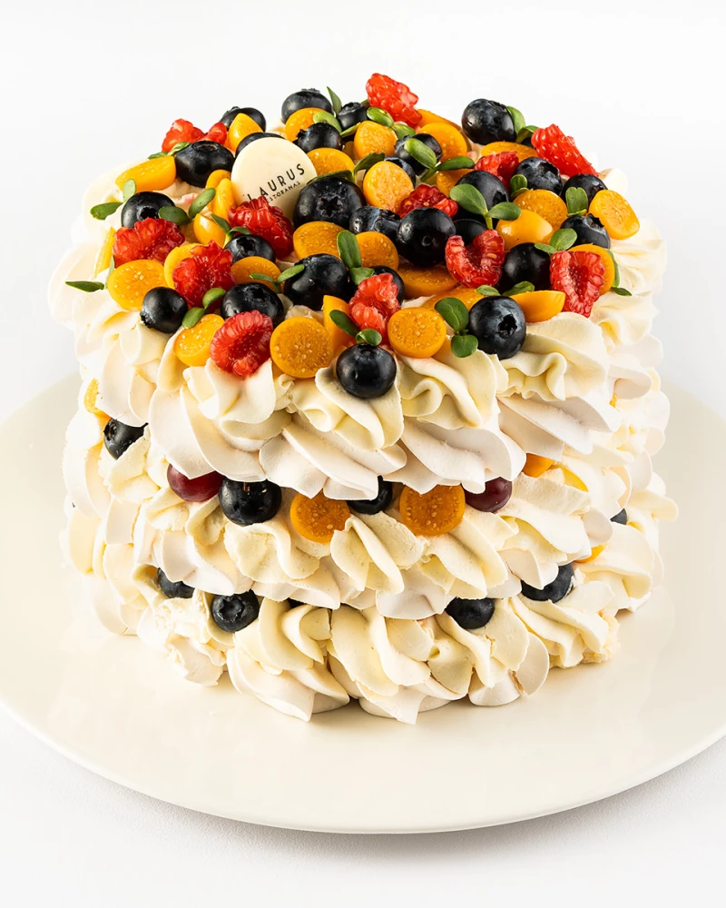 Pavlova tortas